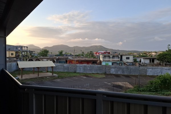 Oui aux 2 550 logements de la ZAC de Coconi-Ouangani, mais pas sans eau, sans terres ni bus